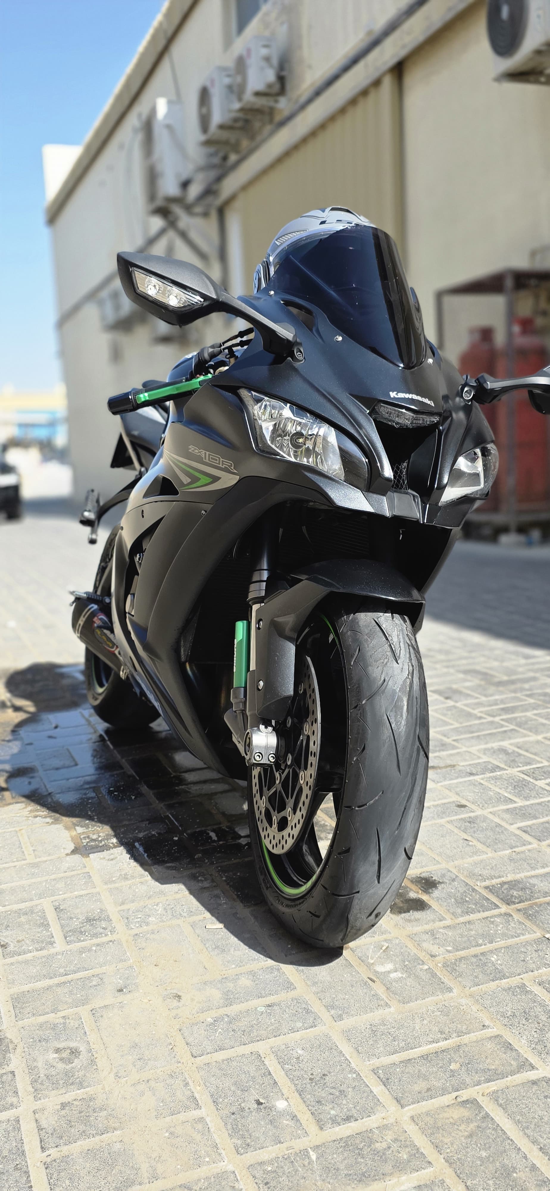 ろぺ kawasaki ninja_zx-10r 2017 - 35000 AED | حراج الإمارات